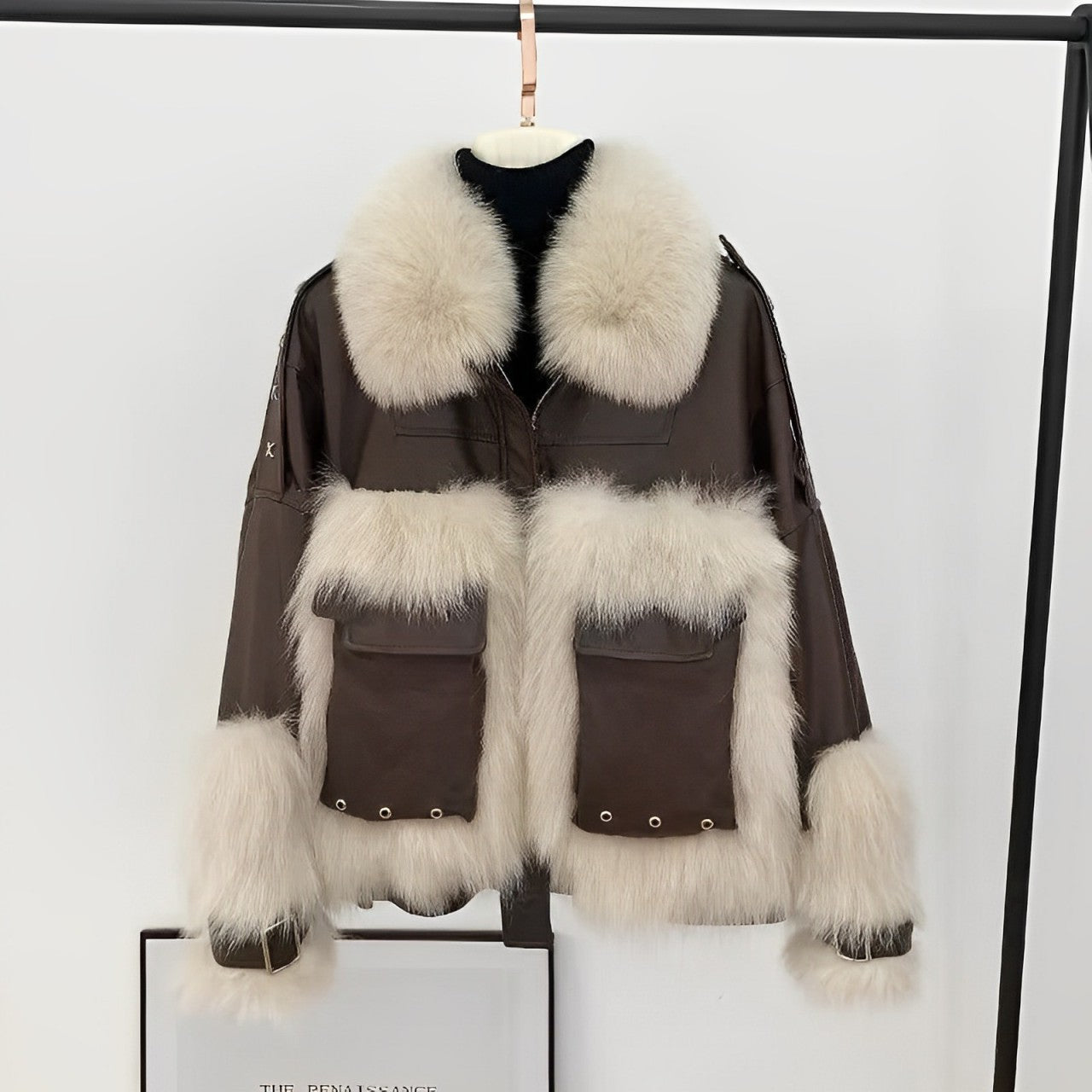 Anneliese | Eleganter Ledermantel Mit Luxuriösem Kunstfell Für Stilvolle Wintertage